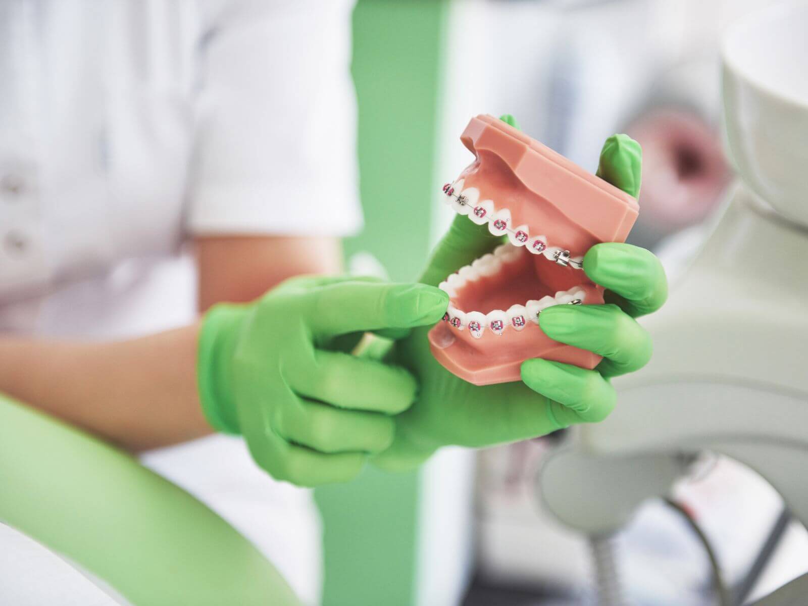 Types Of Braces For Teeth: Choosing The Right Option